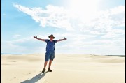 Anna Bay Sand Dunes on a 47 degrees day 