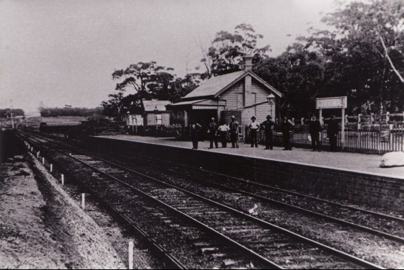 Corrimal Railway Station