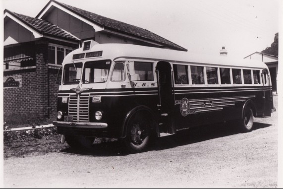 Henson's Bus at Corrimal Depot